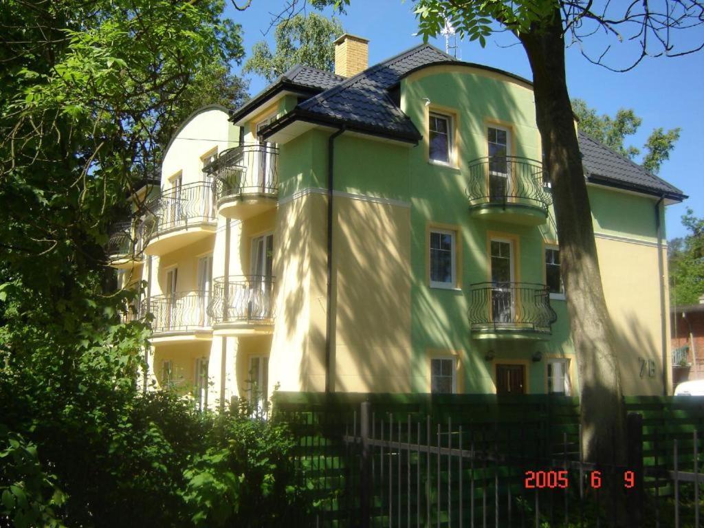 Ambasador Villa Мєлно Екстер'єр фото